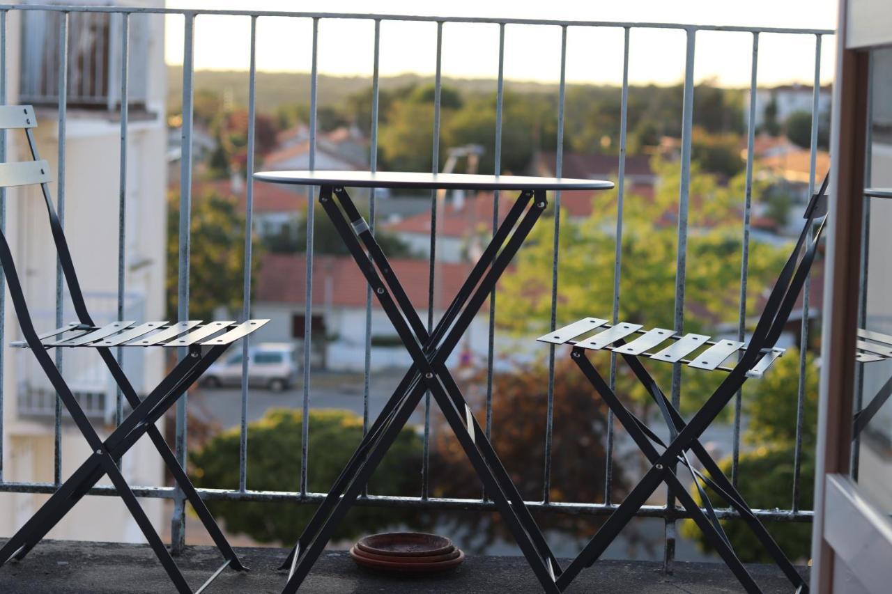 Bellejoie - Appartement T3- Poitiers Sud - Direct Futuroscope - Parking Et Wifi Gratuit Eksteriør billede